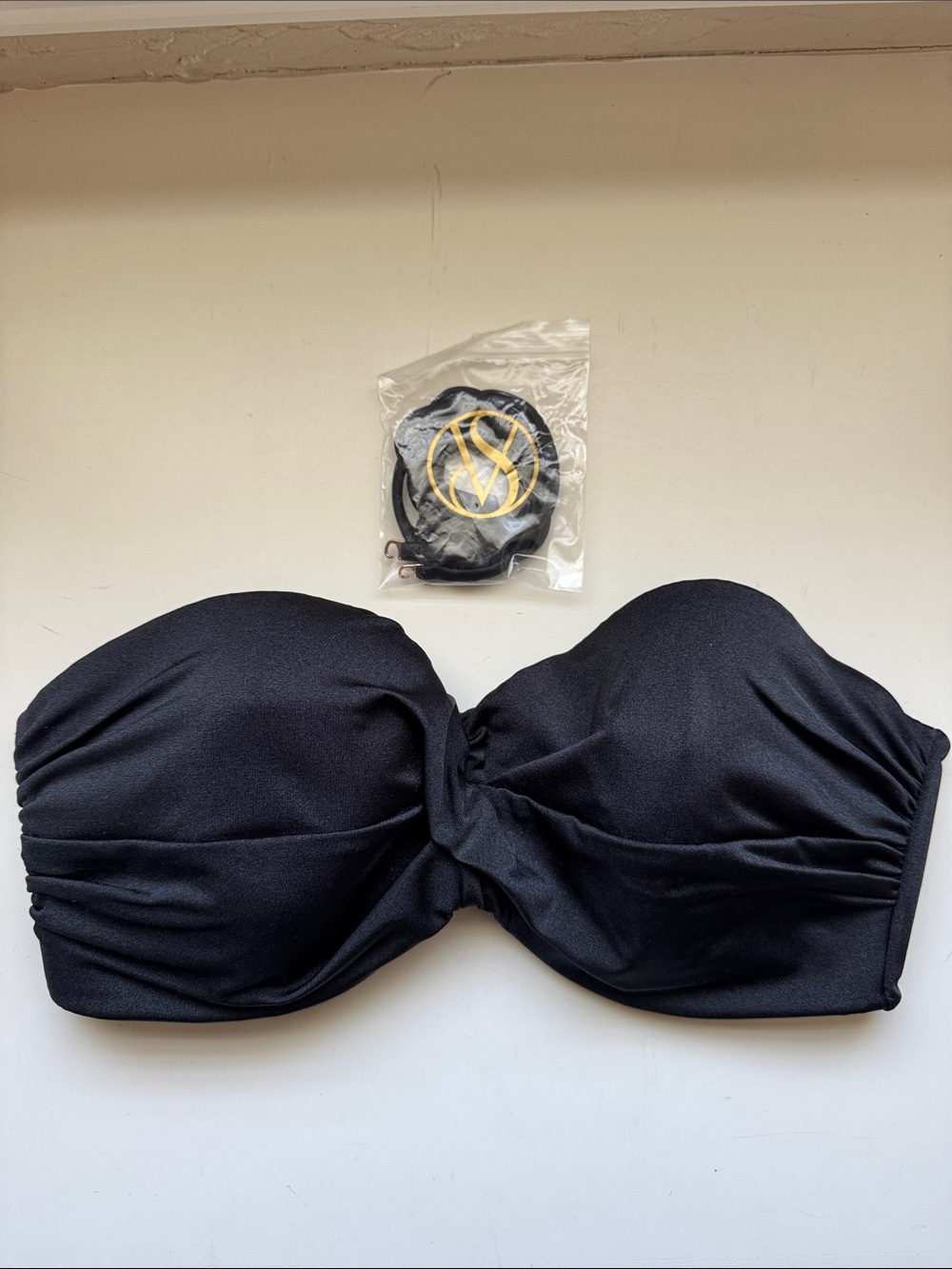 Victoria’s Secret Strapless Bandeau Swim Top w/ Underwire